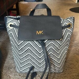 Michael Kors backpack handbag woven navy & cream, brand new without tag